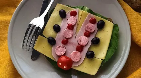 Sandwich with cheese and cold cuts