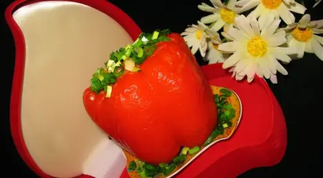 Pimientos rellenos de calabacín y carne picada