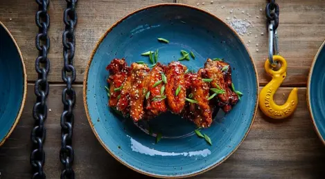 Chicken wings in soy-honey glaze