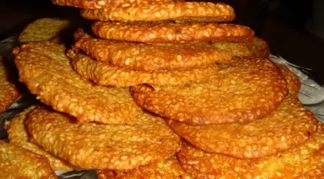Sesame cookies