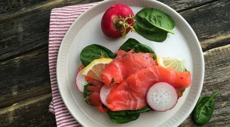 Sandwich au saumon salé