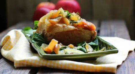 Pork loin with apples