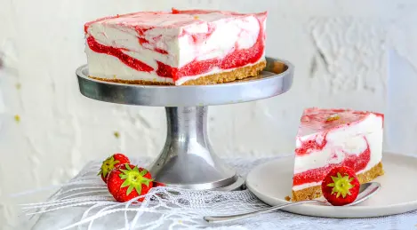 No Bake Strawberry Cheesecake
