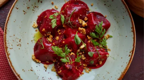 Barbabietola con formaggio a pasta molle