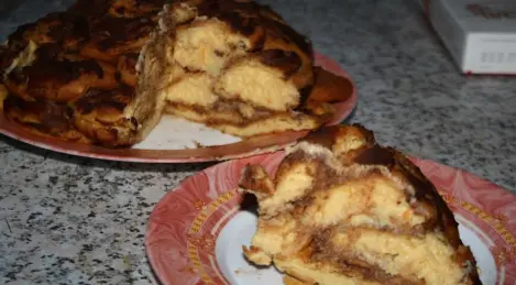 Profiterole-Kuchen mit Orangencreme