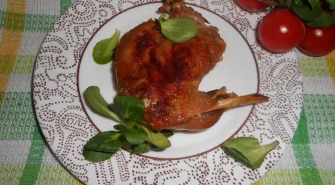 Kaninchenkeule mit Knoblauchgeschmack