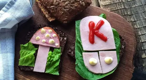 Sandwiches with ham and fresh salad