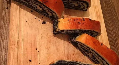 Roll with poppy seeds
