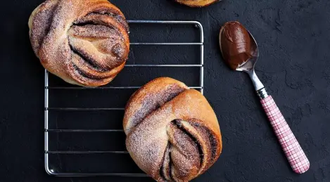 Sweet buns with chocolate paste