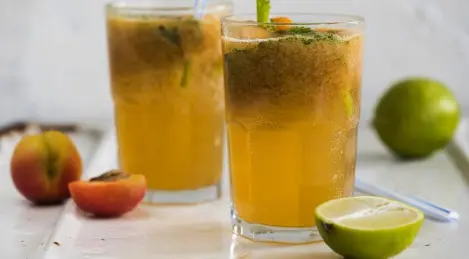 Apricot mojito