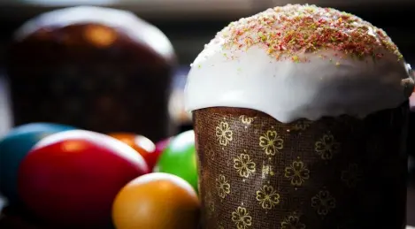 Easter cake with dried apricots and prunes