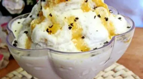 Helado de té verde con menta y canela