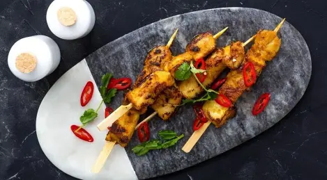 Asiatische Kabeljau-Spieße