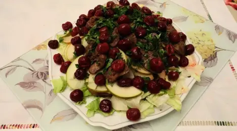 Chicken liver and pear salad with pickled cherries