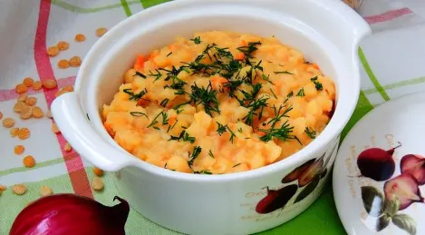 Pea porridge with roast