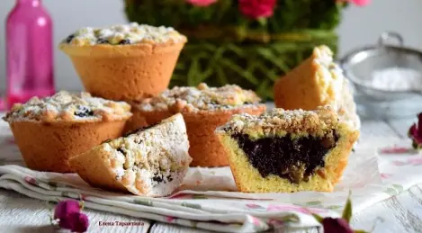 Sand baskets with poppy seed filling