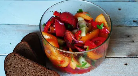 Georgian vegetable salad