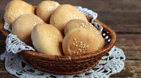 Panini per hamburger con farina integrale