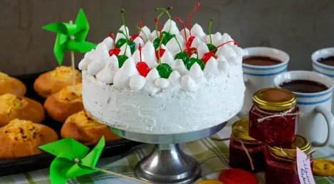 Gâteau à la crème fouettée