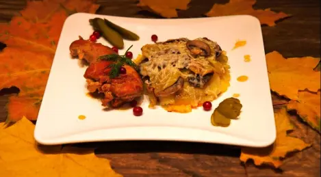 Geschmortes Kaninchen nach französischer Art mit Gratin und Käsekruste