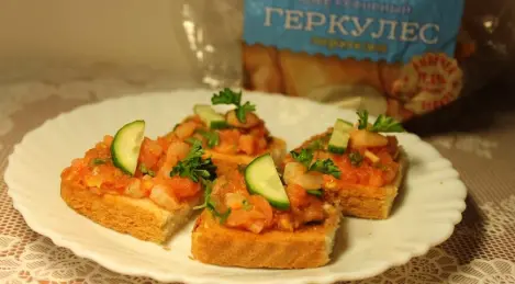Bruschetta with prawns