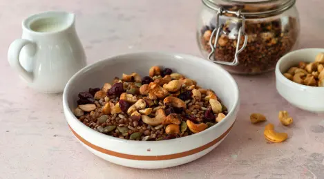 Granola with buckwheat