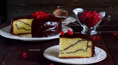 Keks mit heißer Milch