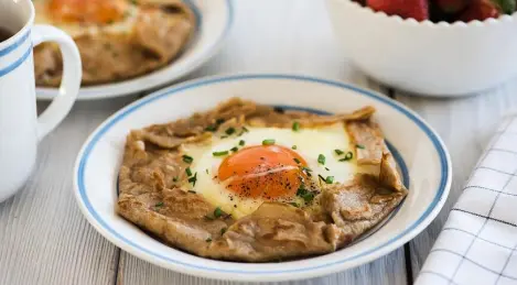 Crêpes bretonnes au jambon et oeuf