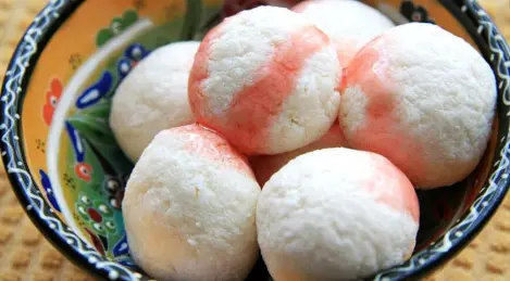 Rasgulla au sirop de sucre