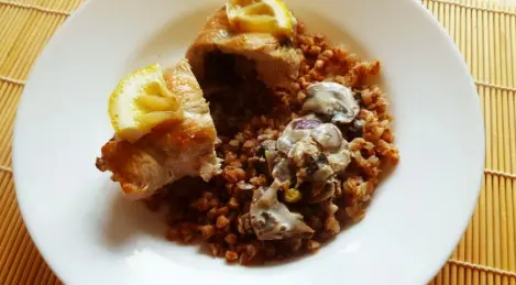 Blanc de poulet farci aux champignons