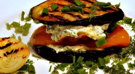 Sandwich aux aubergines et à la ricotta