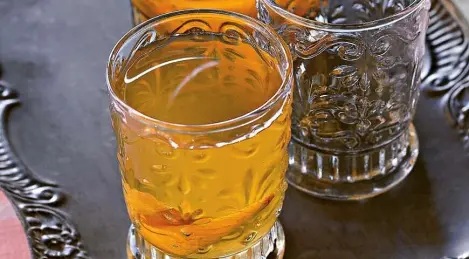 Compota de membrillo con geranio