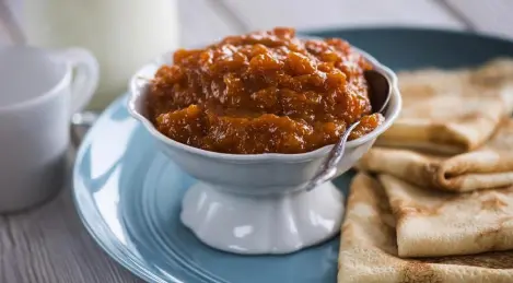 Pâte à tartiner aux abricots secs pour pancakes