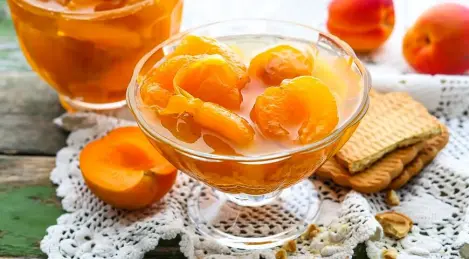 Pitted apricot jam