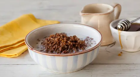 Farinata di grano saraceno con latte magro piccante