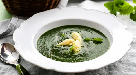 Soupe d'ortie aux boulettes