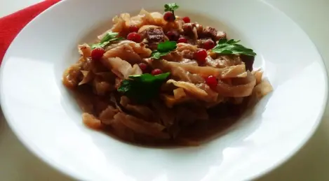 Chou braisé à la groseille