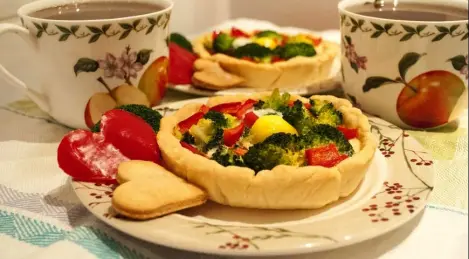 Baskets with vegetables and quail eggs