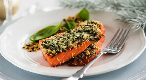 Lachs mit knusprigem Parmesan