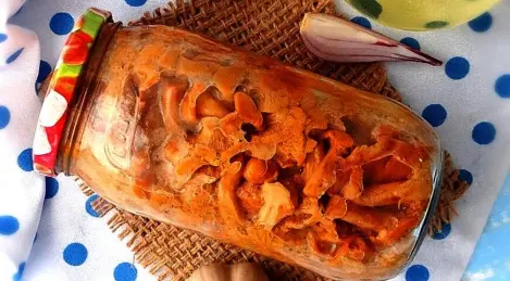 Breakfast from chanterelles