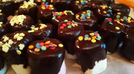 Marshmallow in chocolate