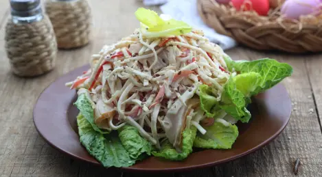 Salade de céleri rave au flétan fumé