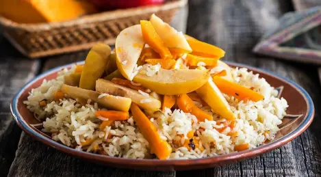 Pilaf with pumpkin and quince