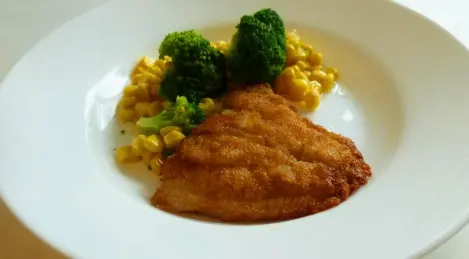 Pangasius au brocoli et au maïs