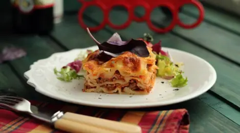 Lasagne bolognaise sauce béchamel