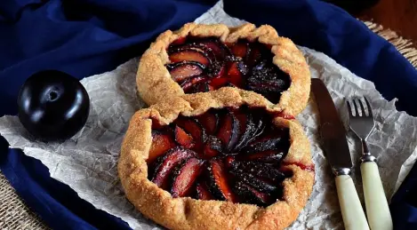 Magere Kekse mit Pflaume