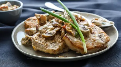 Pork with mushrooms