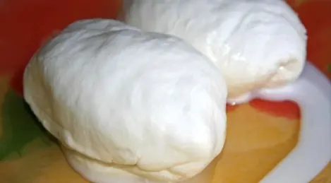 Mozzarella from milk at home