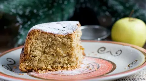 Haferflocken-Charlotte mit Äpfeln