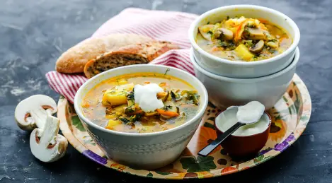 Lean cabbage soup from young cabbage